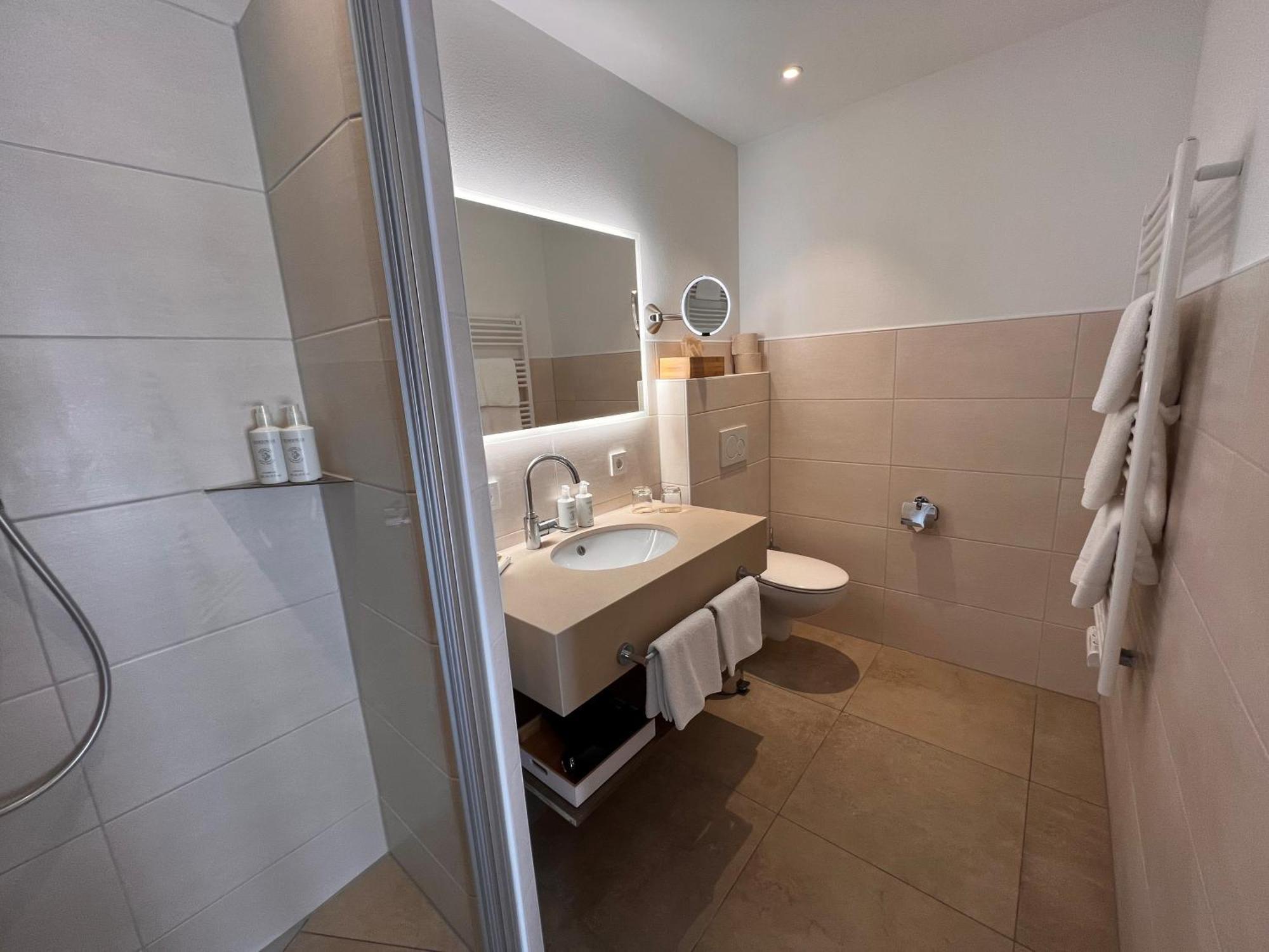 Adler Haeusern Gourmet & Spa Hotel Экстерьер фото